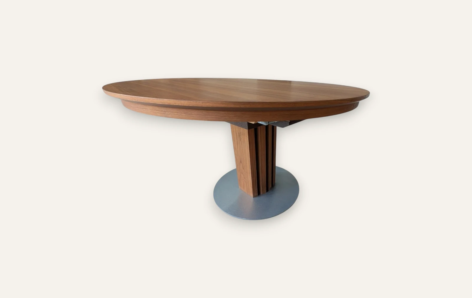 Venjakob CHI Extendable Dining Table – Walnut Finish thumbnail 2