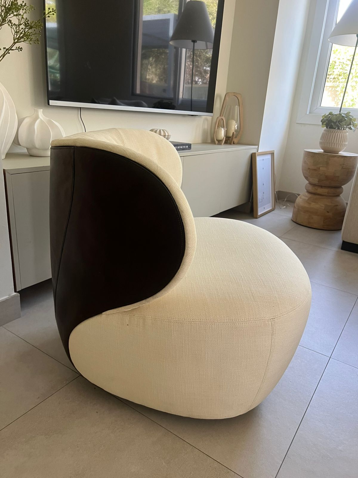 Pair of Walter Knoll Bao Armchairs by EOOS – Leather & Fabric thumbnail 4