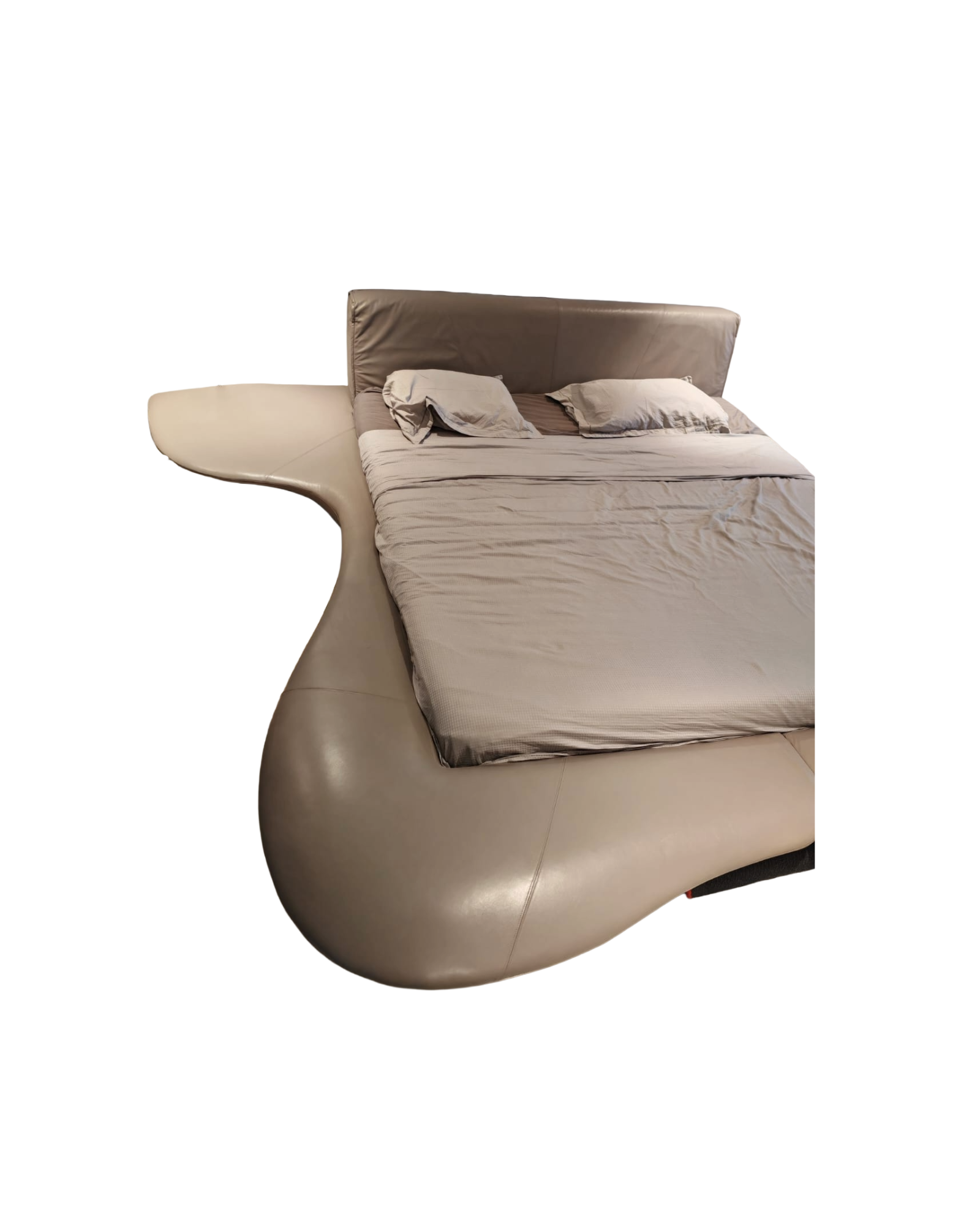 Flou “Grandpiano” Bed by Mario Bellini thumbnail 2