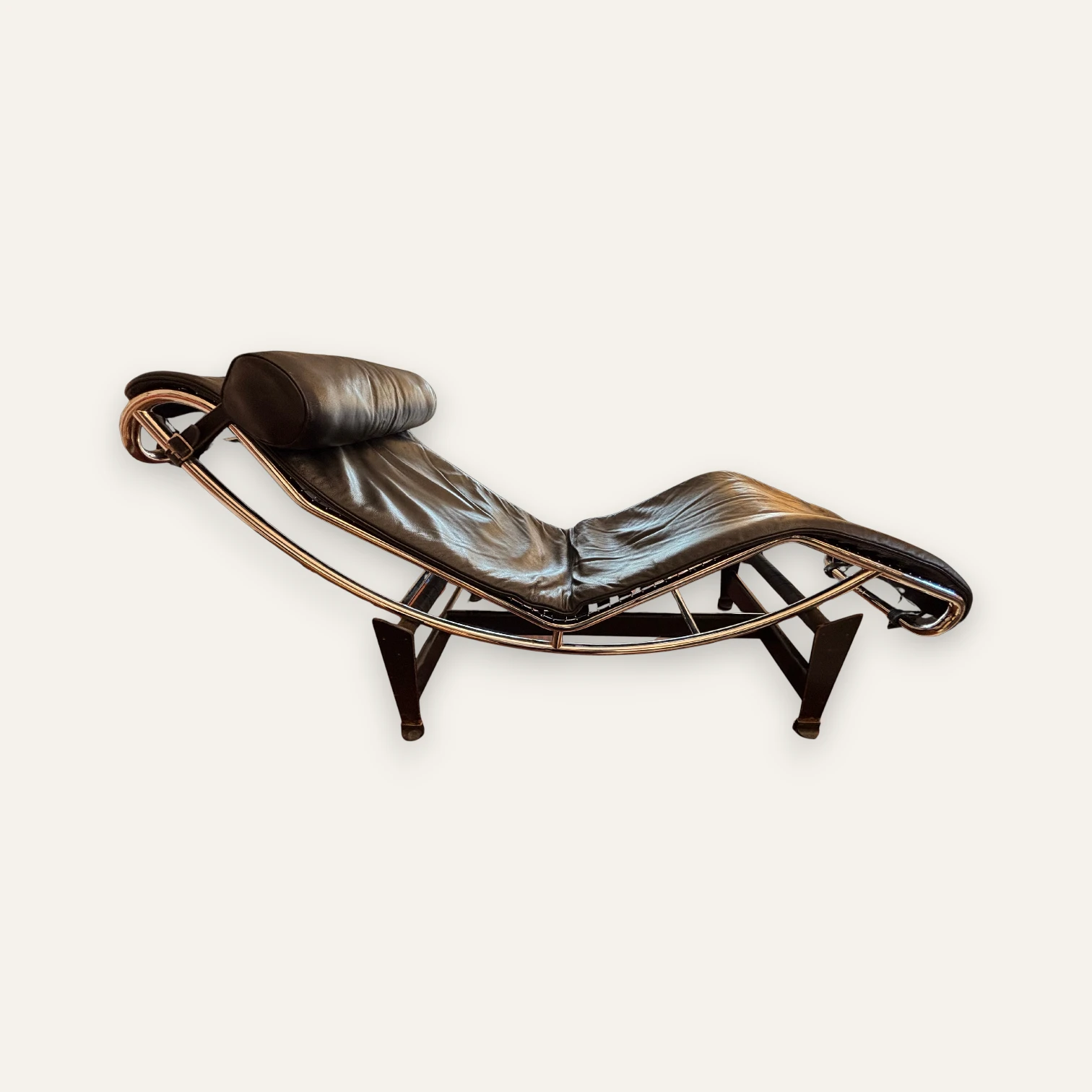Cassina LC4 Chaise Longue by Le Corbusier, Black Leather