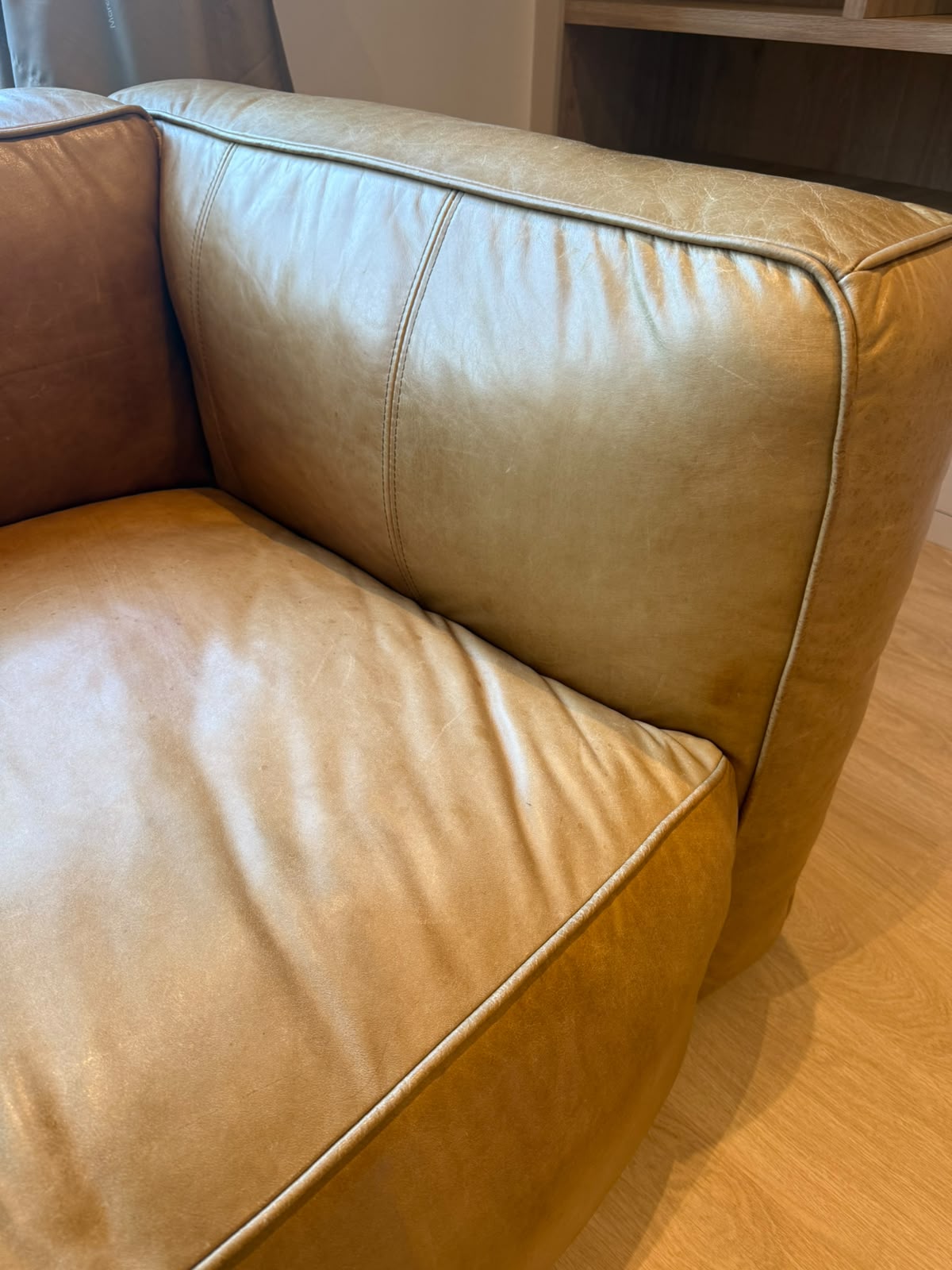 Flamant Cognac Leather Sofa thumbnail 3