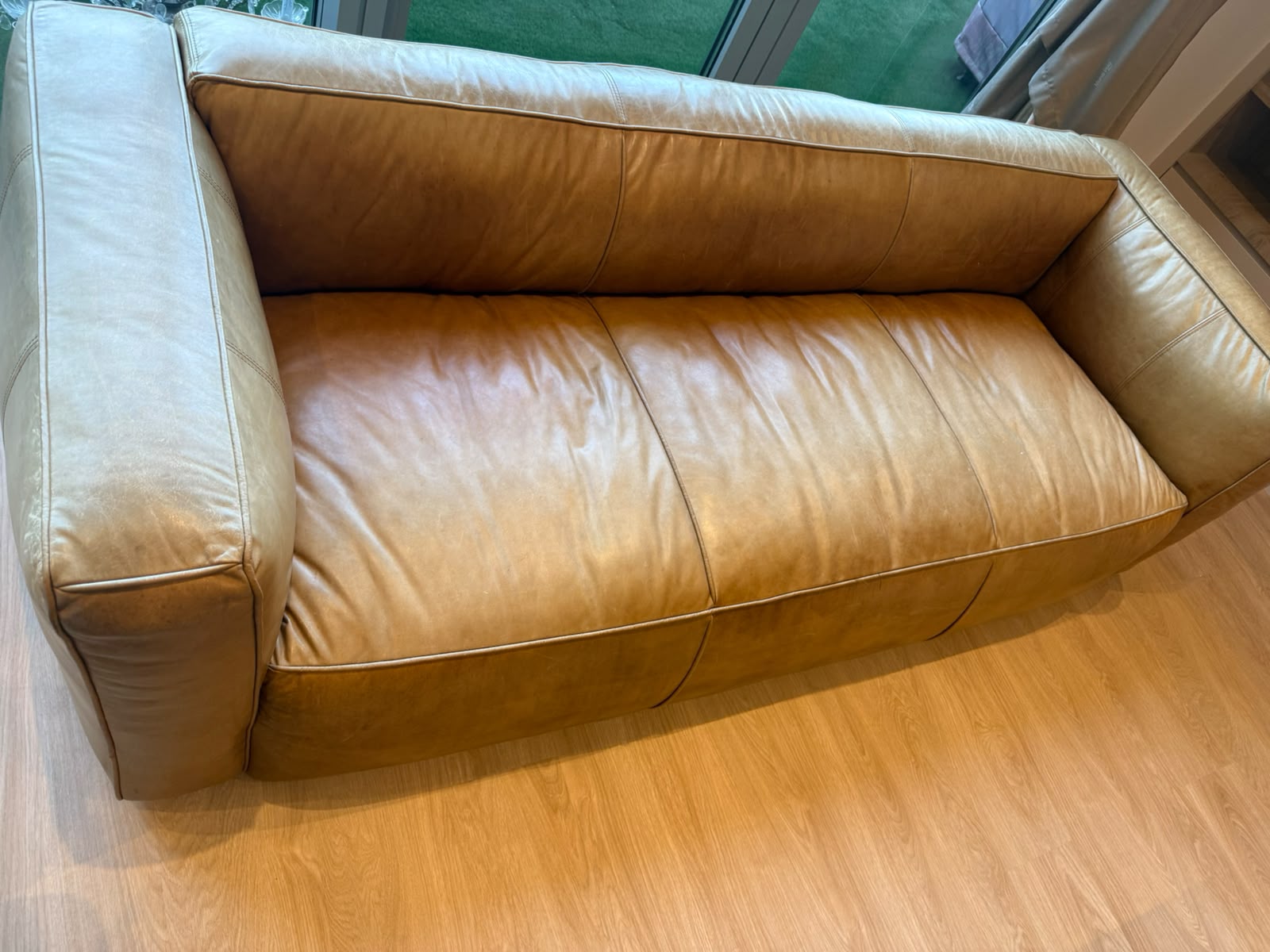 Flamant Cognac Leather Sofa thumbnail 4