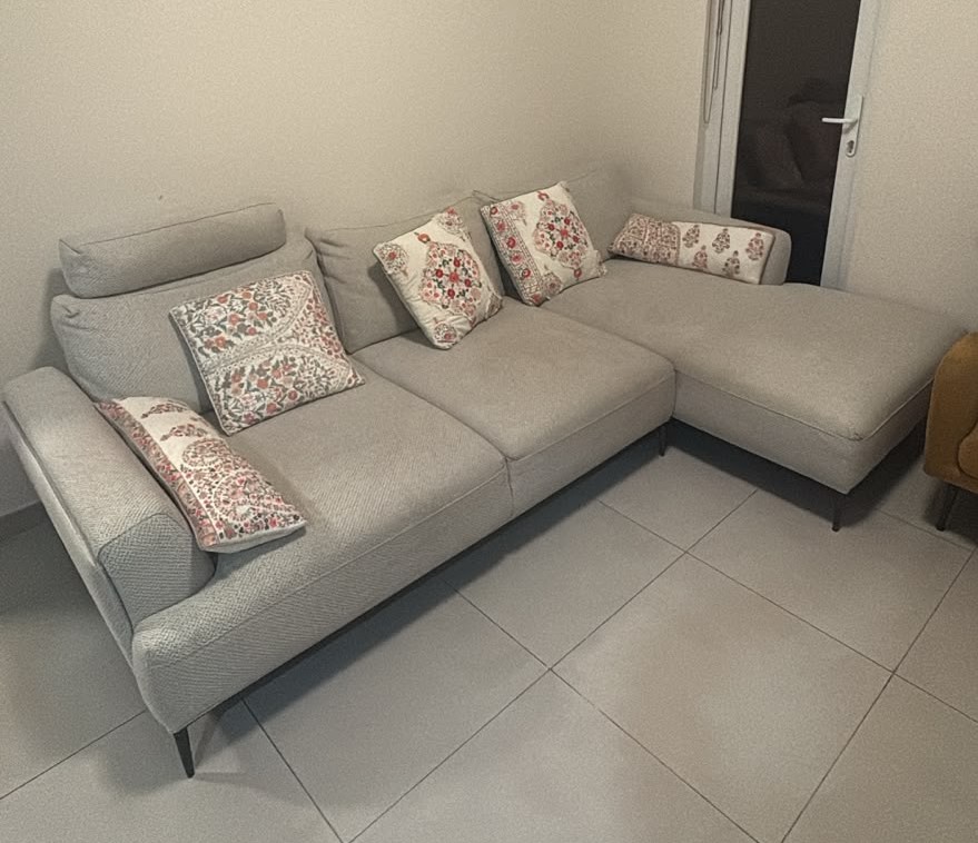 Contemporary Sofa with Adjustable Backrest thumbnail 3