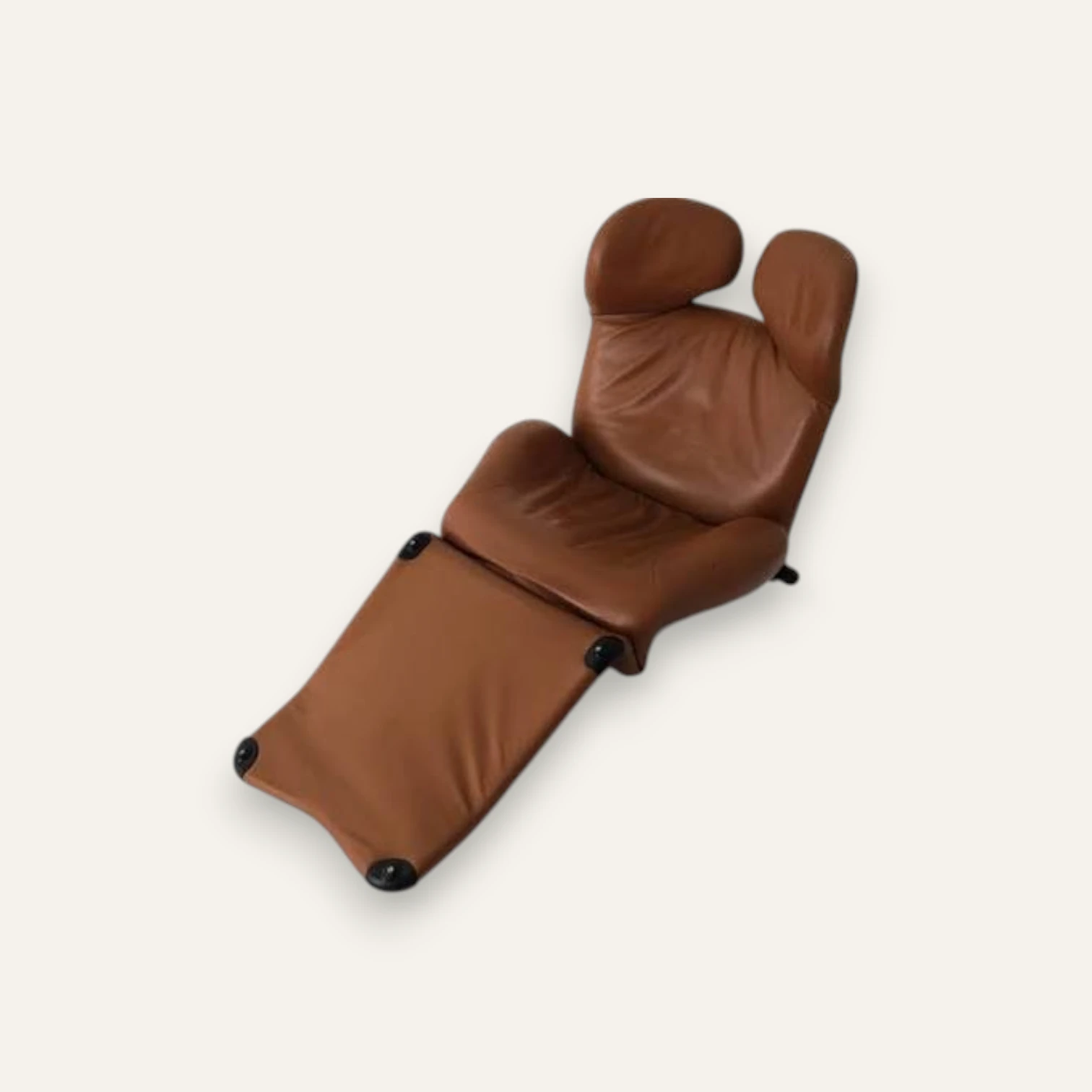 Original Cassina Wink 111 Lounge Chair by Toshiyuki Kita
