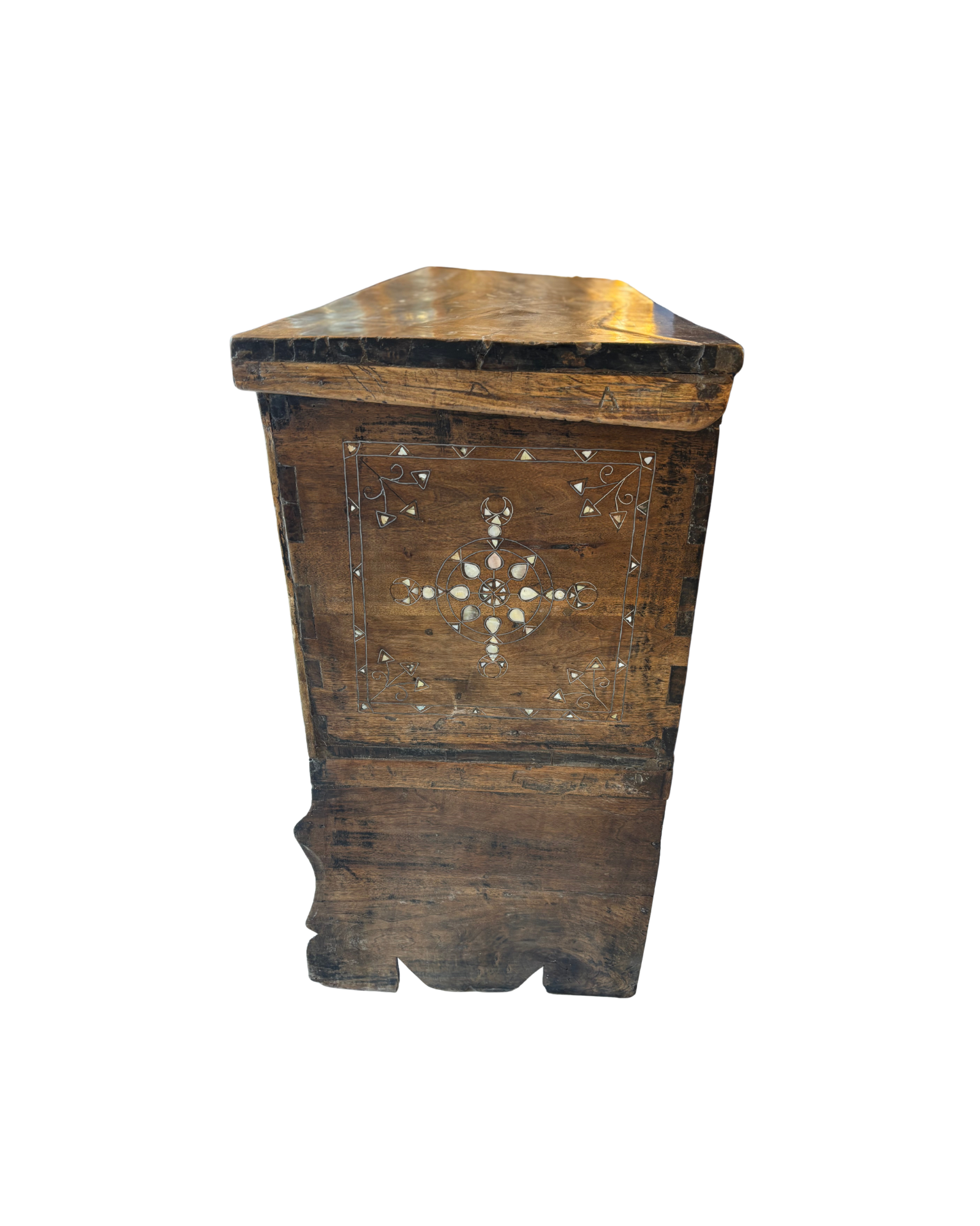 Antique Syrian Mother-of-Pearl Inlaid Chest (Dowry Trunk) thumbnail 7