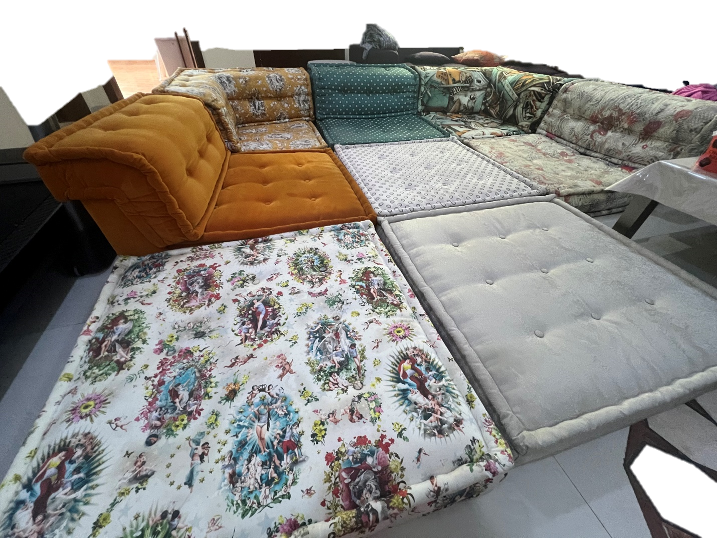 Jean Paul Gaultier Edition Mah Jong Modular Sofa by Hans Hopfer for Roche Bobois thumbnail 3
