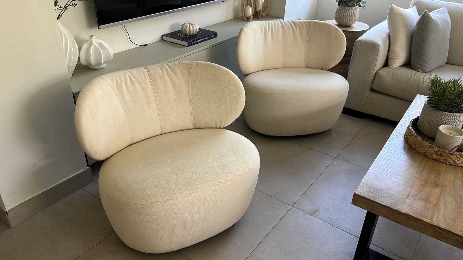 Pair of Walter Knoll Bao Armchairs by EOOS – Leather & Fabric thumbnail 6