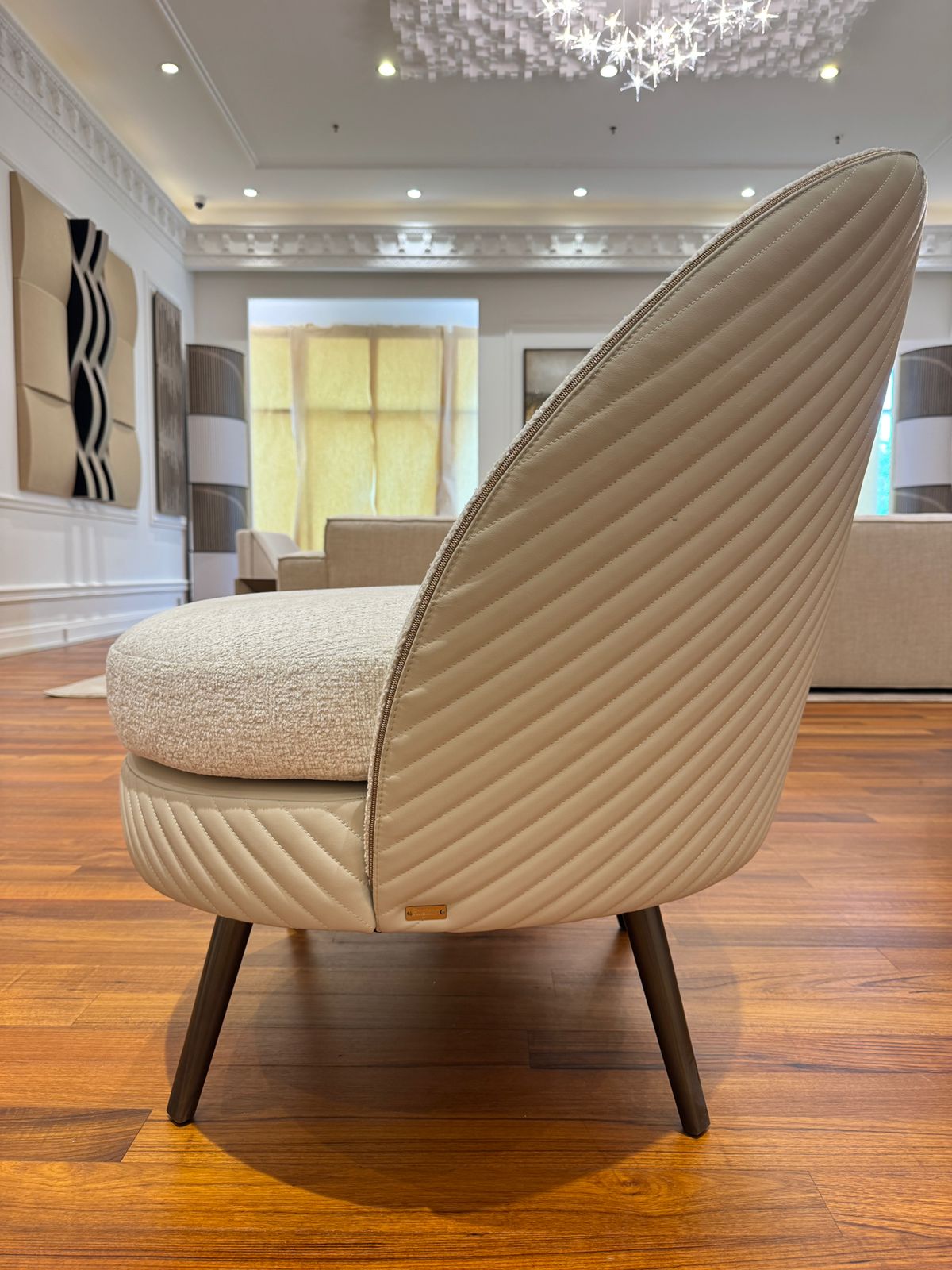 A Pair of Rugiano “Perla” Designer Armchair in Bouclé & Quilted Leather thumbnail 5
