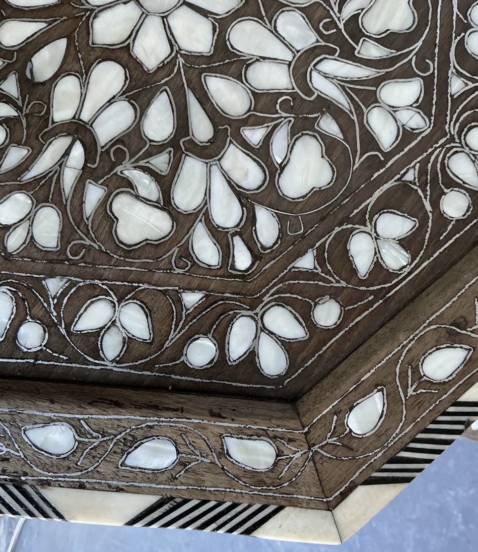 Ripple of Flowers Mother-of-Pearl Side Table thumbnail 6