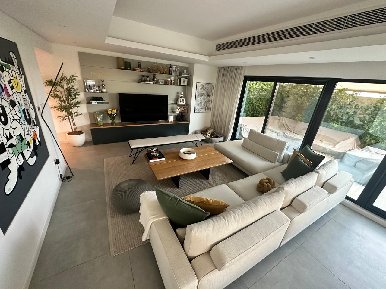 Molteni&C Octave Modular Sofa by Vincent Van Duysen thumbnail 3